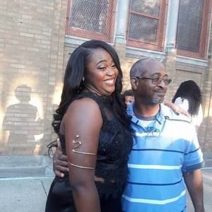 Meet your Posher, Gregory